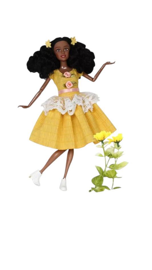 Papusa Emily Fashionistas Bruneta Africana